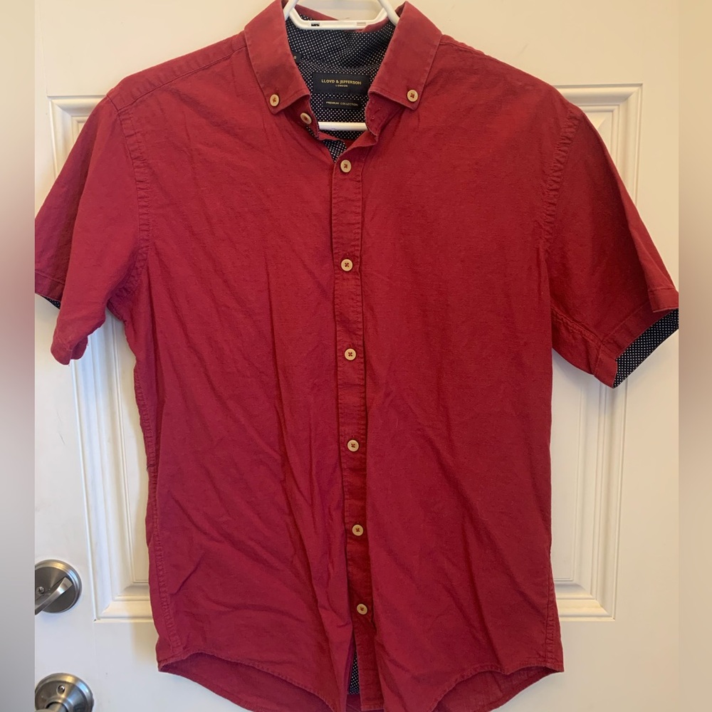 Lloyd and Jefferson Men’s red Cotton/Linen button up dress shirt